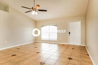 2035 NE 8th Pl in Cape Coral, FL - Foto de edificio - Building Photo