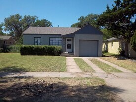 924 S Milam St in Amarillo, TX - Building Photo