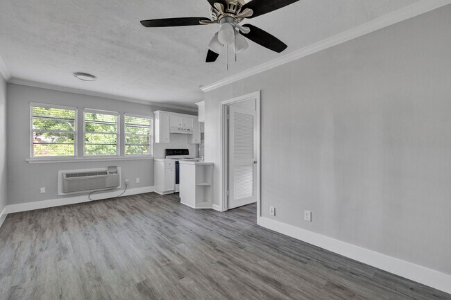 3620 Garrott in Houston, TX - Foto de edificio - Interior Photo