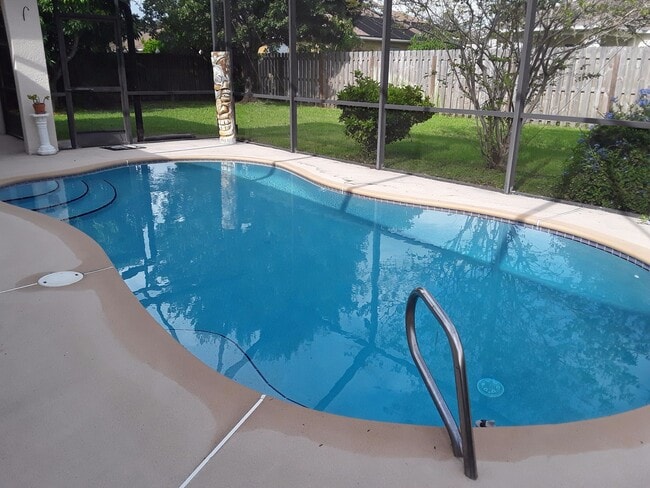 785 Triple Crown Ln in Melbourne, FL - Building Photo - Building Photo