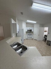50989 US-27 in Davenport, FL - Building Photo - Building Photo