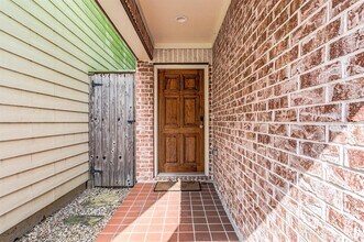650 Westcross St in Houston, TX - Building Photo - Building Photo