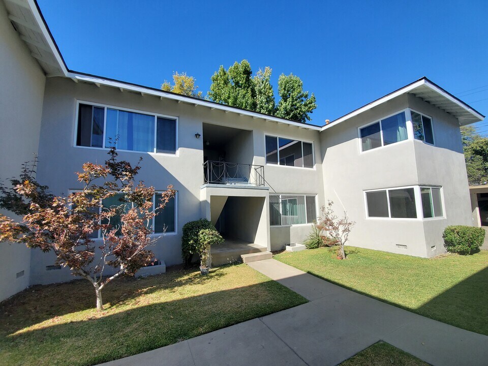 1714 Grevelia St, Unit B in South Pasadena, CA - Foto de edificio