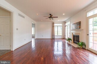 17 Landon Way in Exton, PA - Building Photo - Building Photo