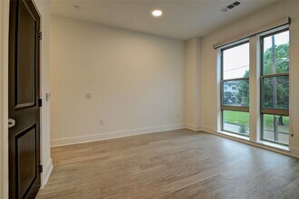 6400 Washington St in Houston, TX - Building Photo - Building Photo