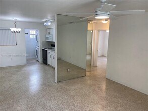2608 W 8th Ave in Hialeah, FL - Building Photo - Building Photo