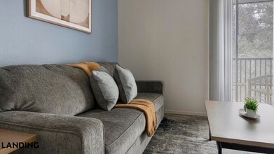 9727 Touchton Rd in Jacksonville, FL - Foto de edificio - Building Photo