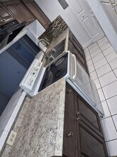 4455 Treehouse Ln in Tamarac, FL - Foto de edificio - Building Photo