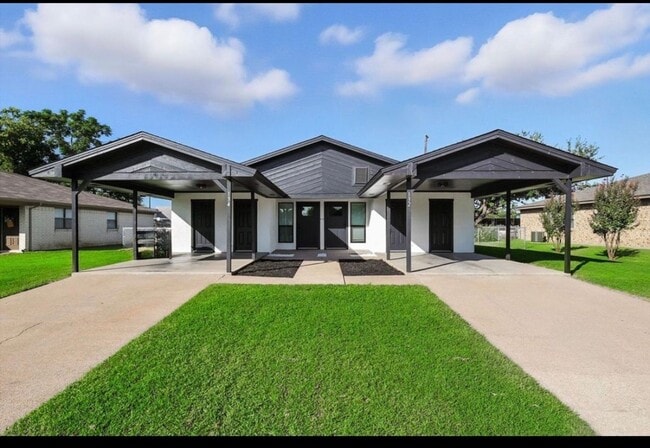 property at 134 Meador Ln