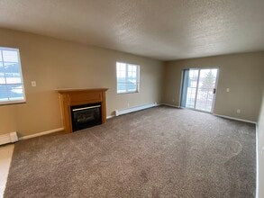 Greenfield Estates I & II in Le Sueur, MN - Foto de edificio - Building Photo