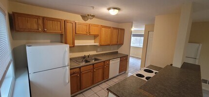 637 Ontario St SE in Minneapolis, MN - Building Photo - Building Photo