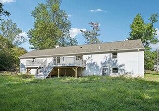 711 E Butler Pike in Maple Glen, PA - Foto de edificio - Building Photo