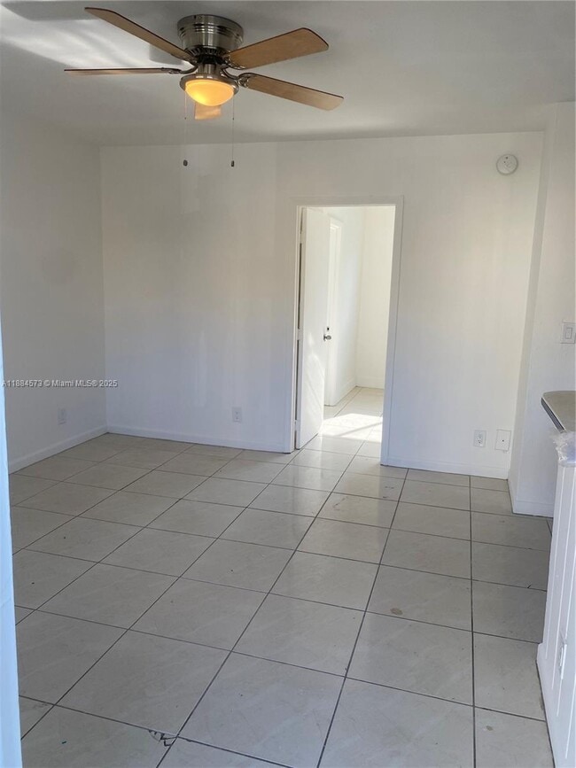 479 SW 3rd St in Miami, FL - Building Photo - Building Photo