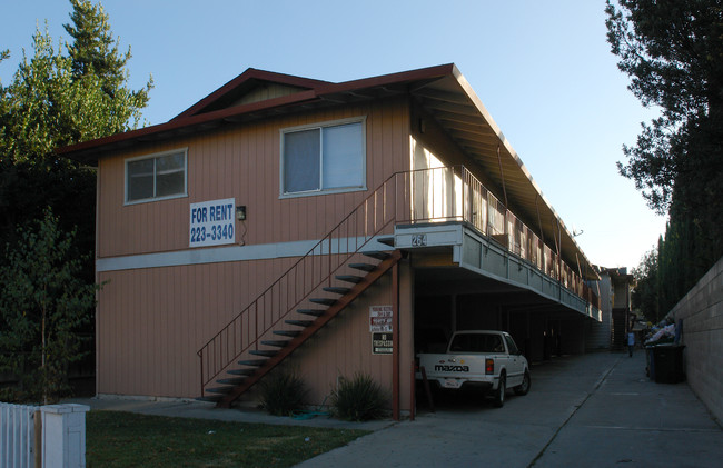 264 N White Rd in San Jose, CA - Foto de edificio - Building Photo