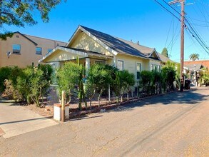 719 E 5th St in Long Beach, CA - Foto de edificio - Building Photo