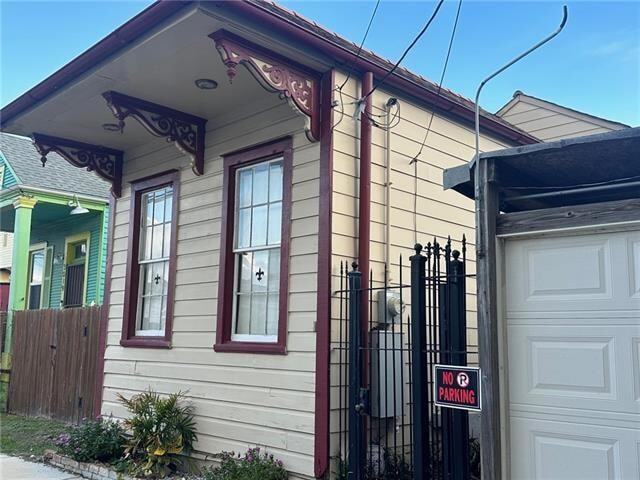 property at 3015 St Peter St
