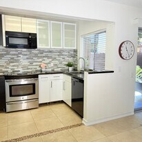 7980 Mission Center Ct, Unit E in San Diego, CA - Building Photo