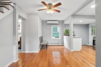8 W Broadway in Nyack, NY - Building Photo - Building Photo