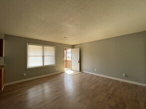 4514 Bonnell Dr NW in Huntsville, AL - Foto de edificio - Building Photo