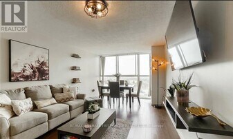 4205 Shipp Dr in Mississauga, ON - Building Photo