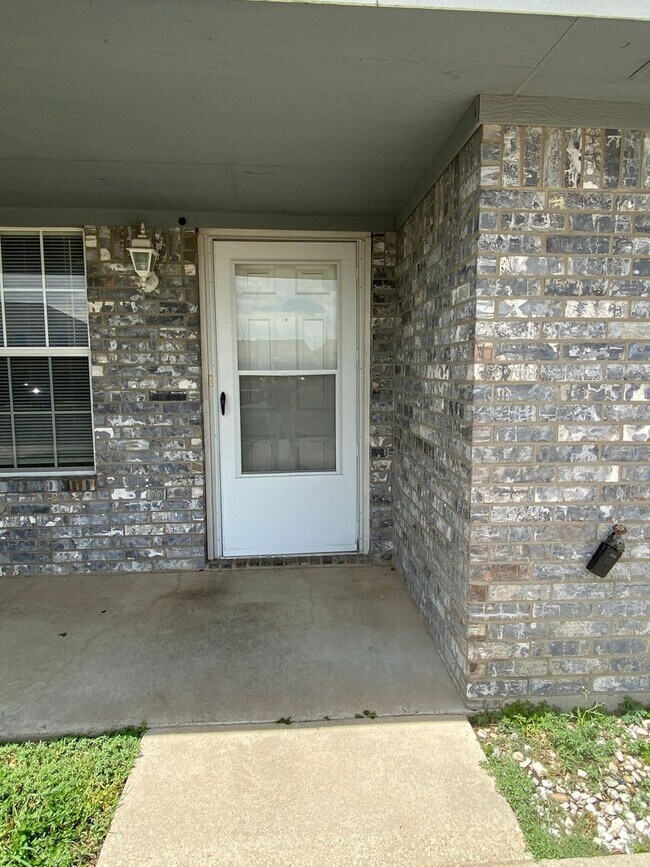 1713 Windward Dr in Killeen, TX - Building Photo - Building Photo