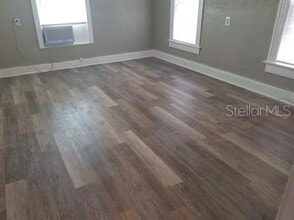 318 E Tarpon Ave in Tarpon Springs, FL - Building Photo - Building Photo