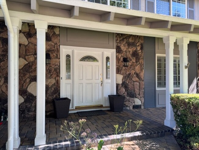 2524 Corte Del Marques in Walnut Creek, CA - Building Photo - Building Photo