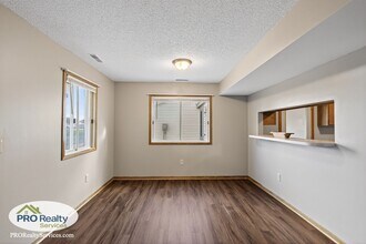 15940 Granada Ave in Apple Valley, MN - Building Photo - Building Photo