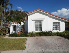 9921 SW 164th Ct in Miami, FL - Building Photo