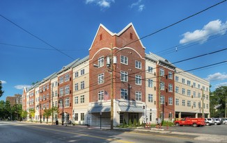 The Monarch at Plainfield Apartments