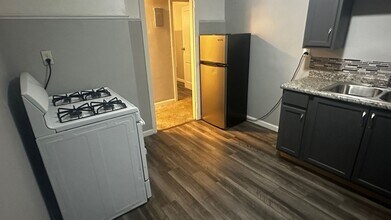 13616 Coit Rd in Cleveland, OH - Building Photo - Building Photo