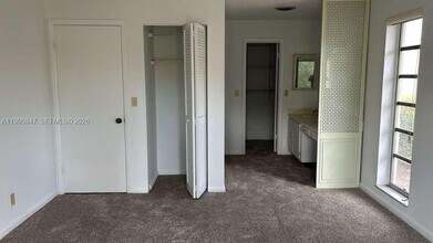 13731 Flora Pl in Delray Beach, FL - Building Photo - Building Photo