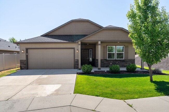 property at 7029 S Woodhaven Dr
