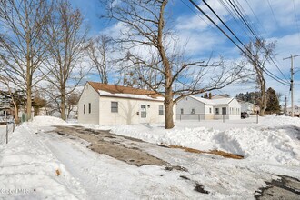 3 Miracle Ln in Albany, NY - Building Photo - Building Photo