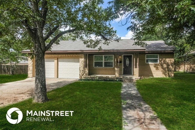 property at 3031 Touraine Dr