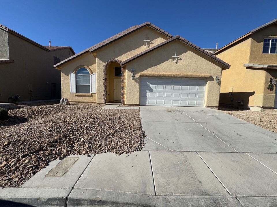 4821 Quartz Crest St in North Las Vegas, NV - Building Photo