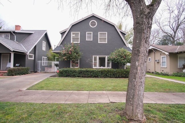 property at 424 Sycamore Ave