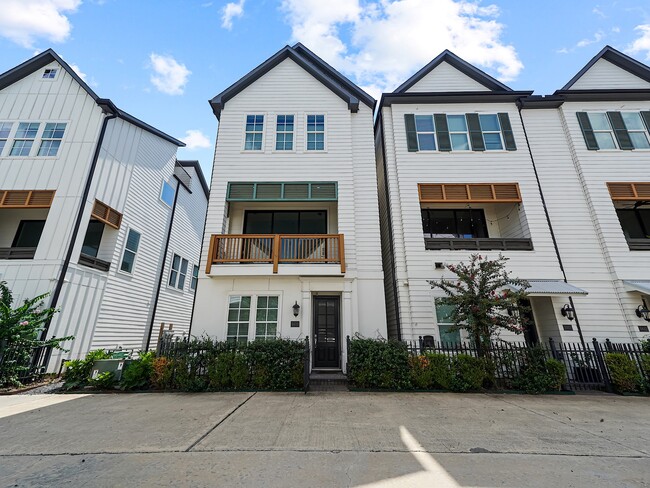 3411 Timbergrove Heights St. in Houston, TX - Building Photo - Building Photo