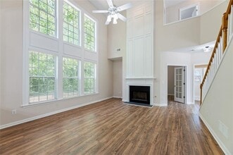 100 Hawnley Trace in Suwanee, GA - Building Photo - Building Photo