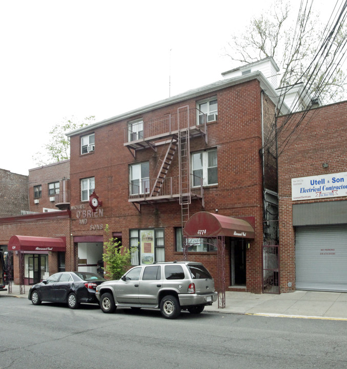 Rivercourt West in Bronx, NY - Foto de edificio