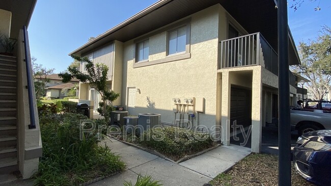 2913 Lichen Ln in Clearwater, FL - Foto de edificio - Building Photo