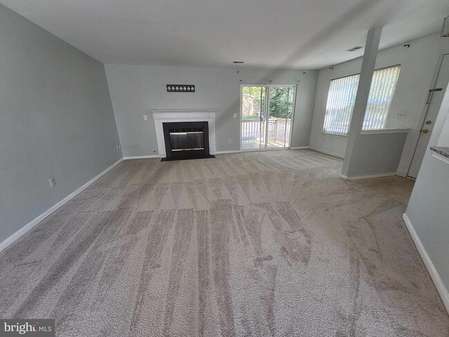 203 Fernwood Pl
