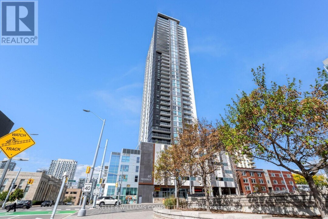 60 Frederick St in Kitchener, ON - Building Photo