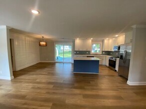 102 Edgewater Club Rd in Wilmington, NC - Building Photo - Building Photo