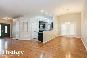 5227 Southern Cypress Ct in North Las Vegas, NV - Foto de edificio - Building Photo