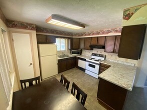 1743 Burton St in Strasburg, CO - Building Photo - Building Photo