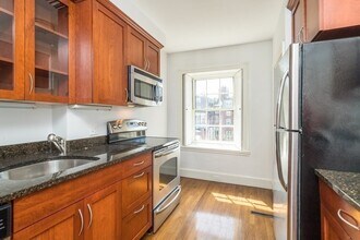 50 Chestnut St, Unit 1 in Boston, MA - Building Photo - Building Photo