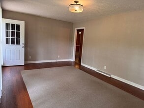 453 Foster St in Asheboro, NC - Building Photo - Building Photo