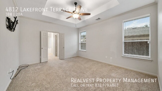 4812 Lakefront Terrace Dr in Pearland, TX - Building Photo - Building Photo