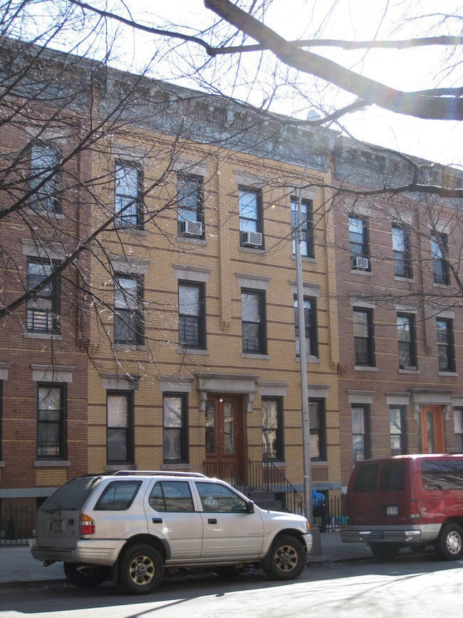 17-16 Woodbine St in Flushing, NY - Building Photo - Building Photo